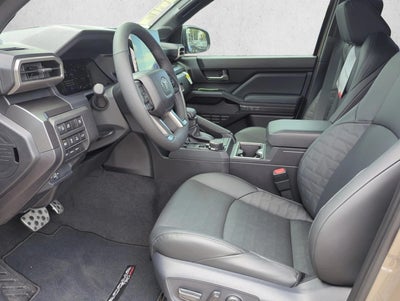 2026 Toyota Tacoma 4WD 4WD TRD Sport Hybrid Double Cab 5' Bed AT (Natl)