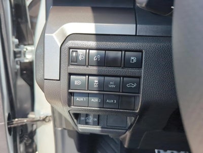 2025 Toyota Tacoma 4WD 4WD TRD Sport Hybrid Double Cab 5' Bed AT (Natl)