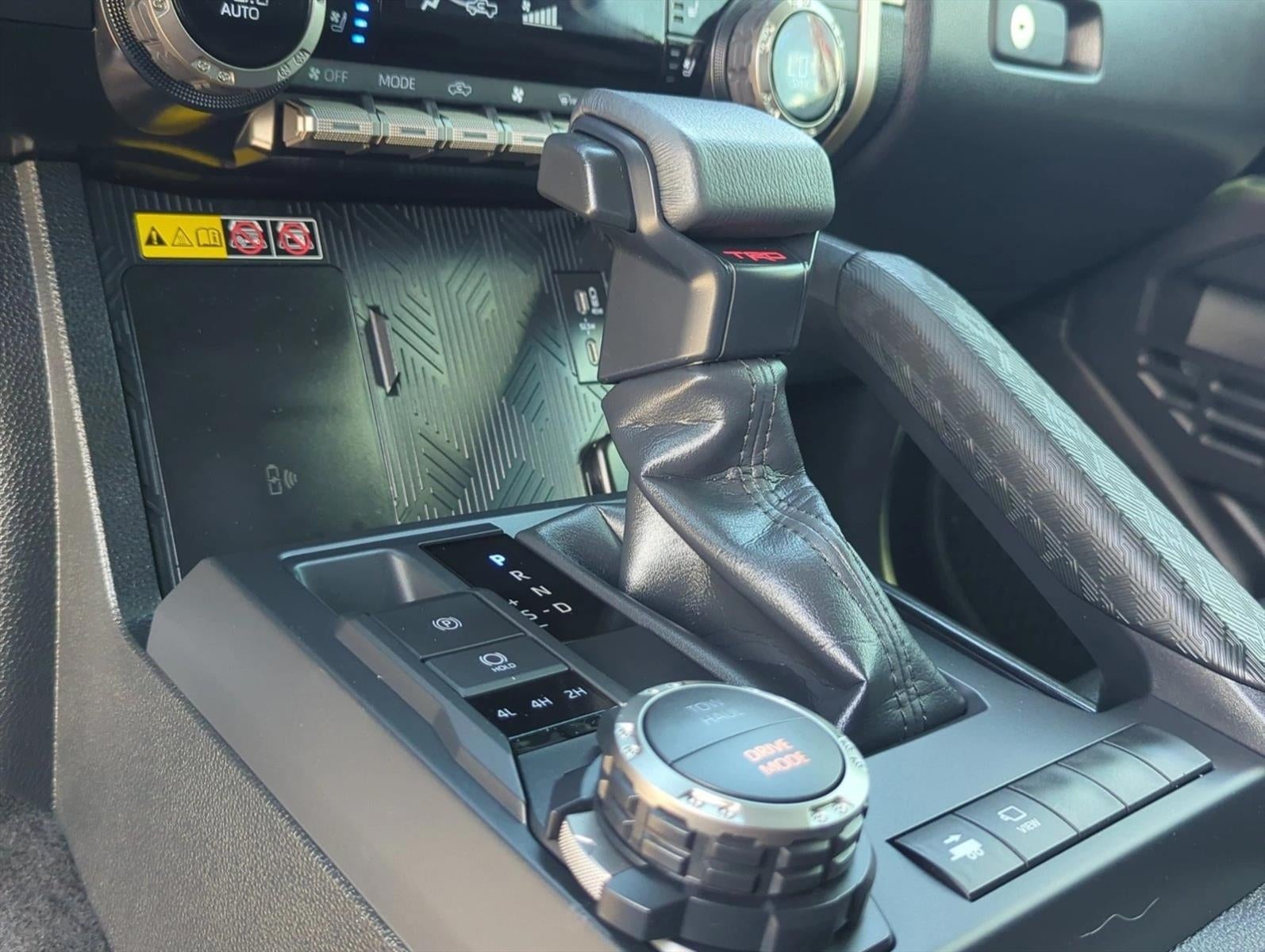 2025 Toyota Tacoma 4WD 4WD TRD Sport Hybrid Double Cab 5' Bed AT (Natl)