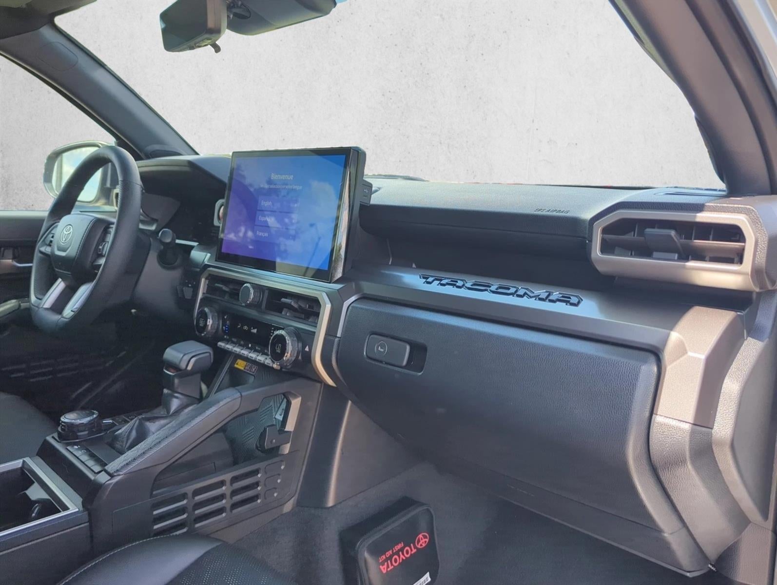 2025 Toyota Tacoma 4WD 4WD TRD Sport Hybrid Double Cab 5' Bed AT (Natl)