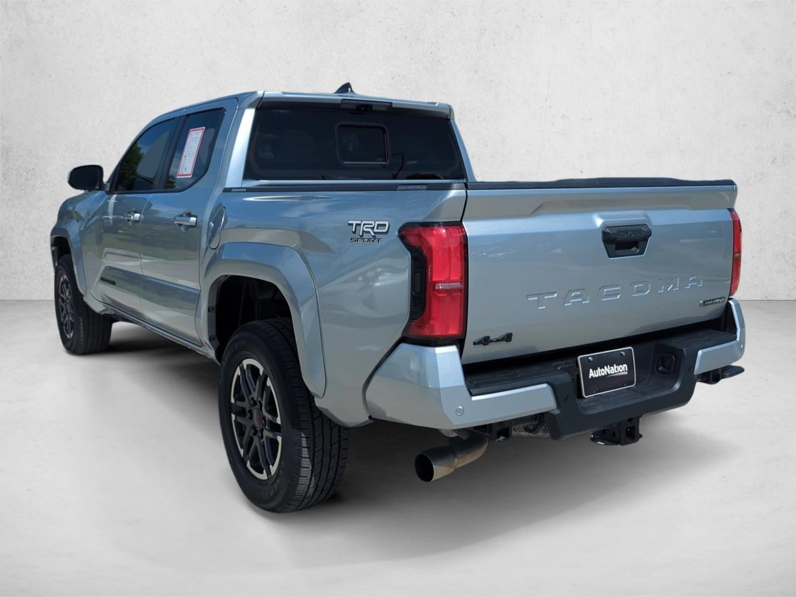 2025 Toyota Tacoma 4WD 4WD TRD Sport Hybrid Double Cab 5' Bed AT (Natl)