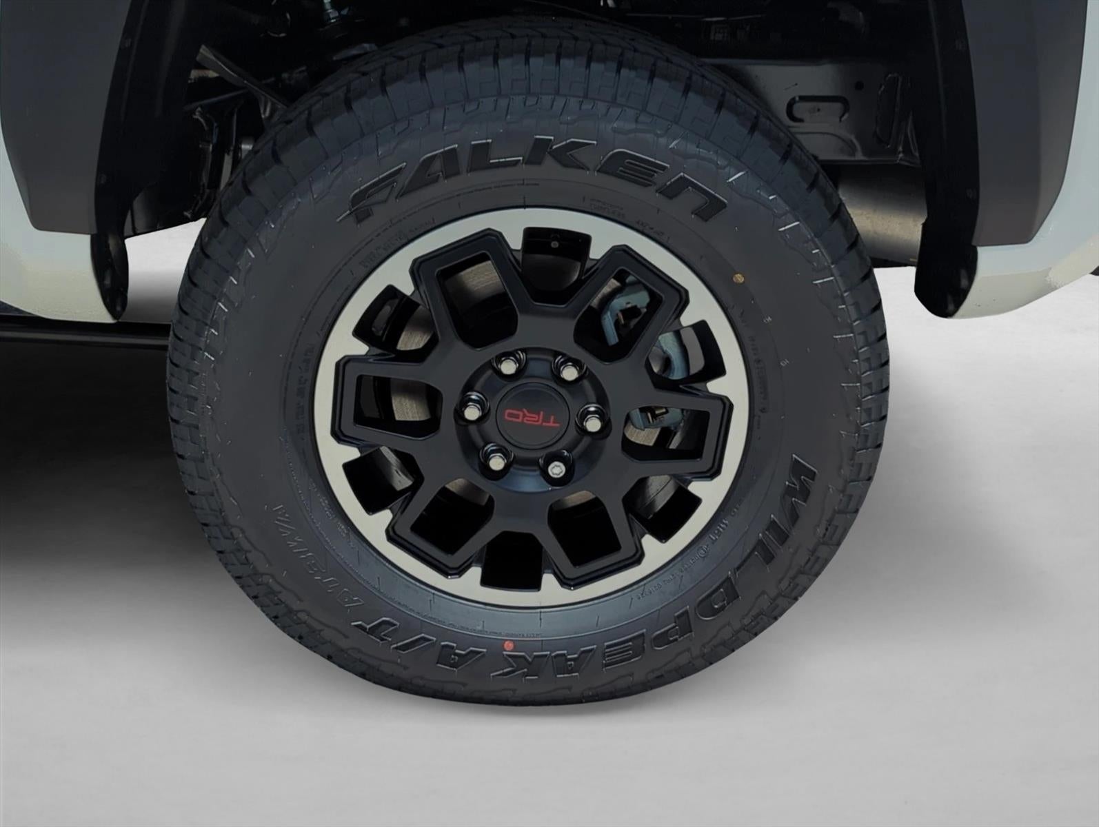 2025 Toyota Tacoma 4WD 4WD TRD Off Road Hybrid Double Cab 5' Bed AT (Natl)