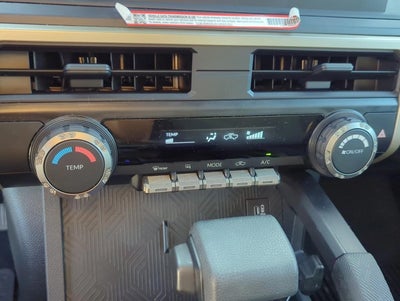 2025 Toyota Tacoma 4WD 4WD SR Double Cab 5' Bed AT (GS)