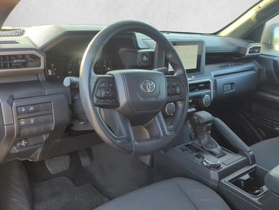 2025 Toyota Tacoma 4WD 4WD SR Double Cab 5' Bed AT (GS)
