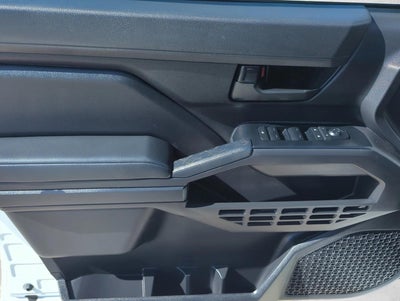 2026 Toyota Tacoma 4WD 4WD SR Double Cab 5' Bed AT (GS)