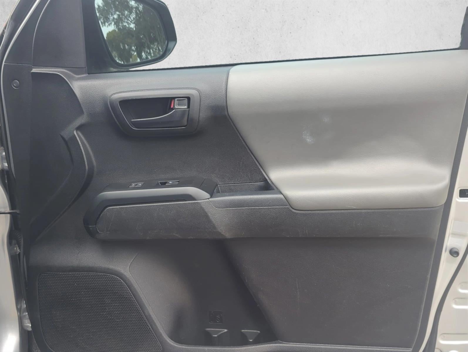 2023 Toyota Tacoma 2WD 2WD SR Access Cab 6' Bed I4 AT (GS)