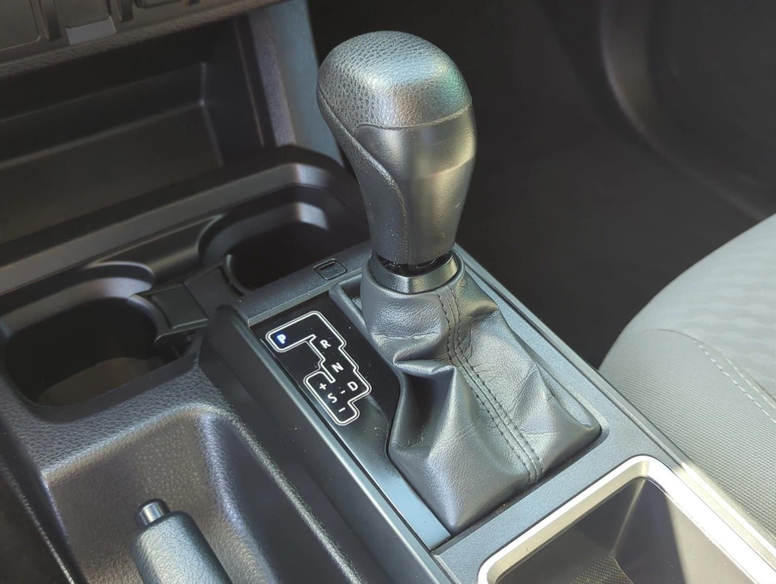 2022 Toyota Tacoma 2WD 2WD SR Access Cab 6' Bed V6 AT (GS)