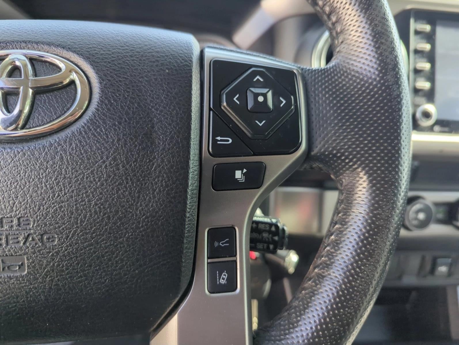 2022 Toyota Tacoma 4WD 4WD SR5 Access Cab 6' Bed I4 AT (Natl)