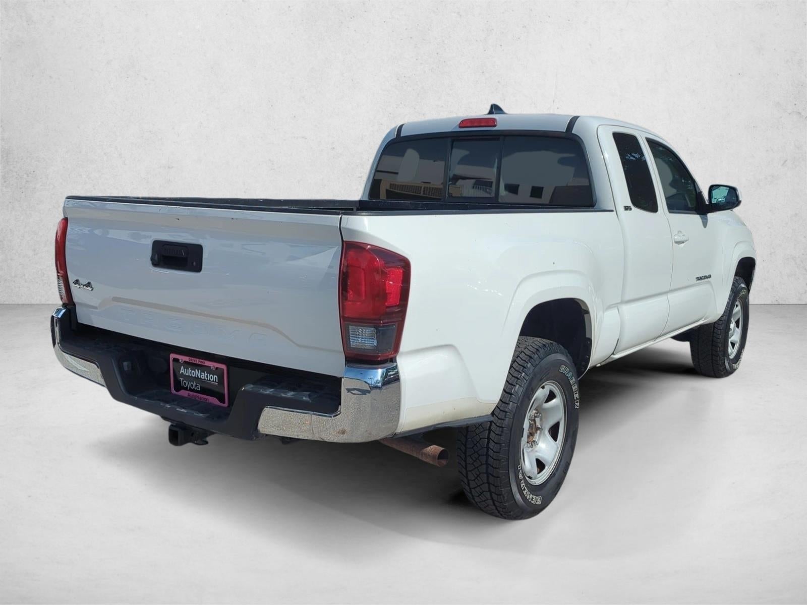 2022 Toyota Tacoma 4WD 4WD SR5 Access Cab 6' Bed I4 AT (Natl)