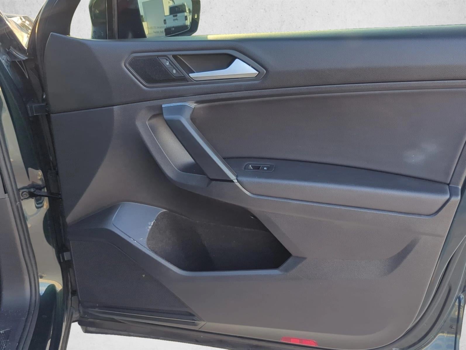 2019 Volkswagen Tiguan 2.0T SE FWD