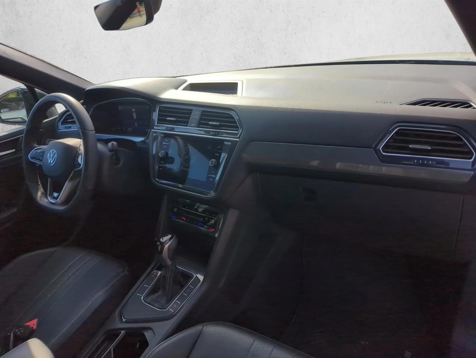 2022 Volkswagen Tiguan 2.0T SE R-Line Black FWD