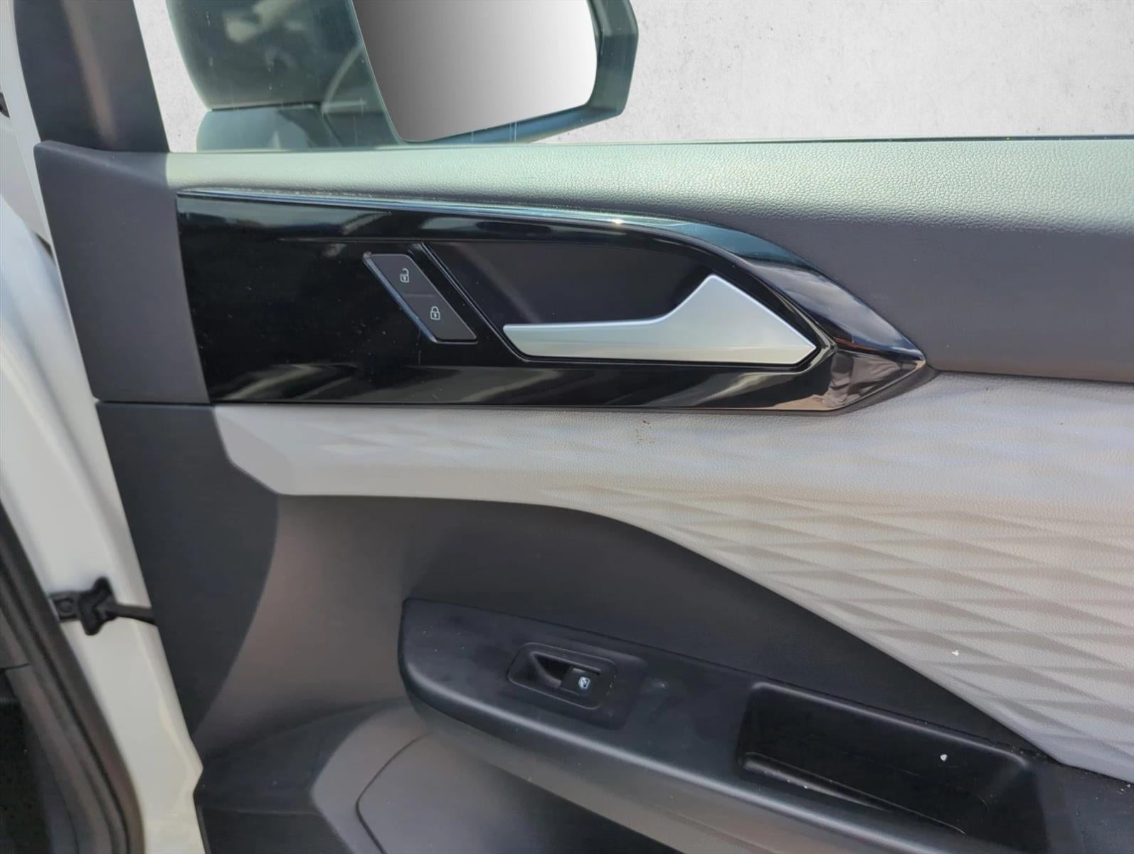 2022 Volkswagen Taos S FWD