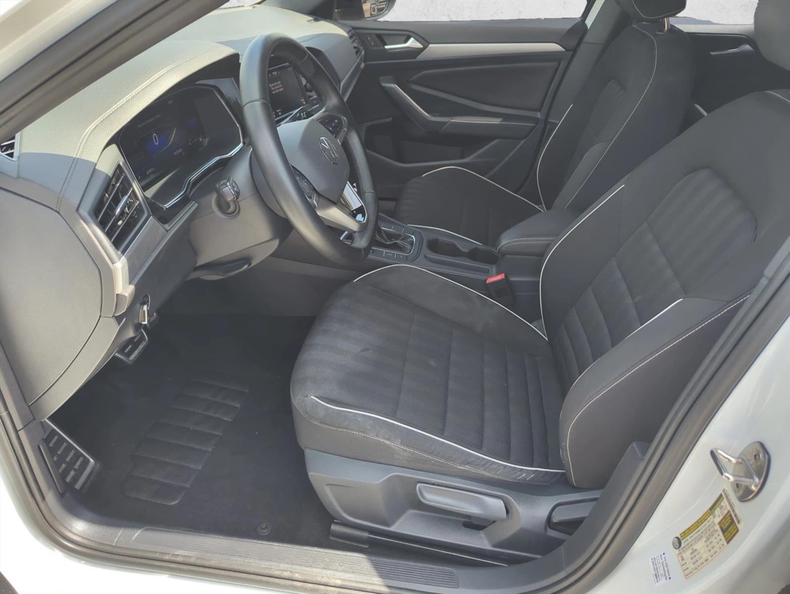 2024 Volkswagen Jetta Sport Auto