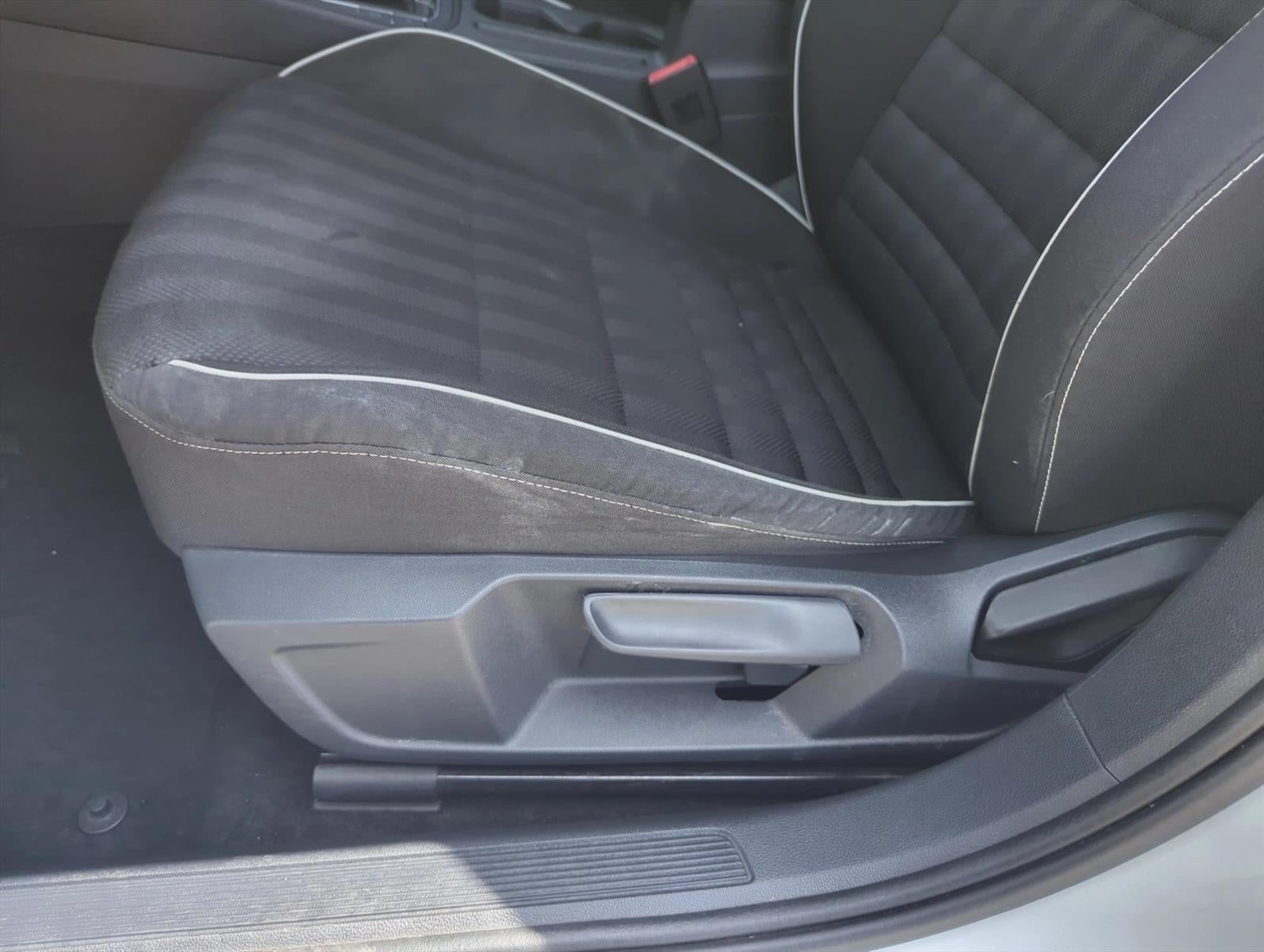 2024 Volkswagen Jetta Sport Auto