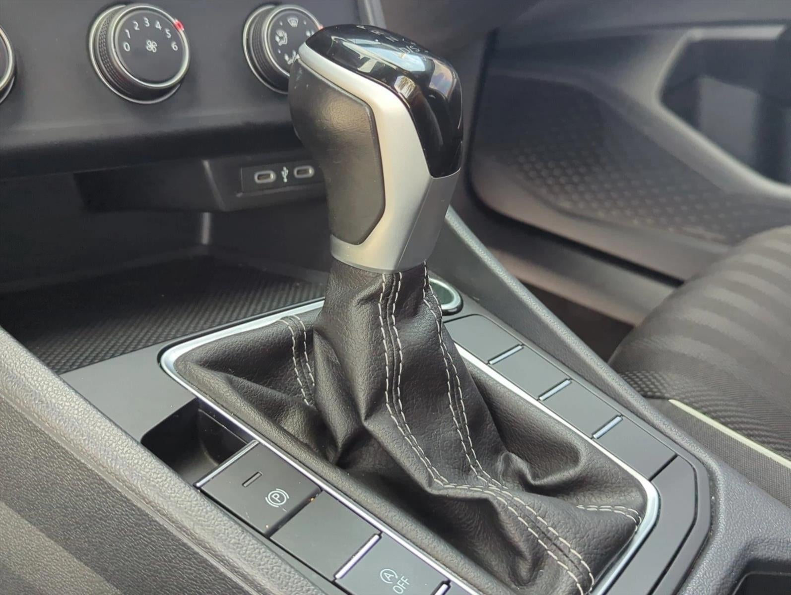 2024 Volkswagen Jetta Sport Auto