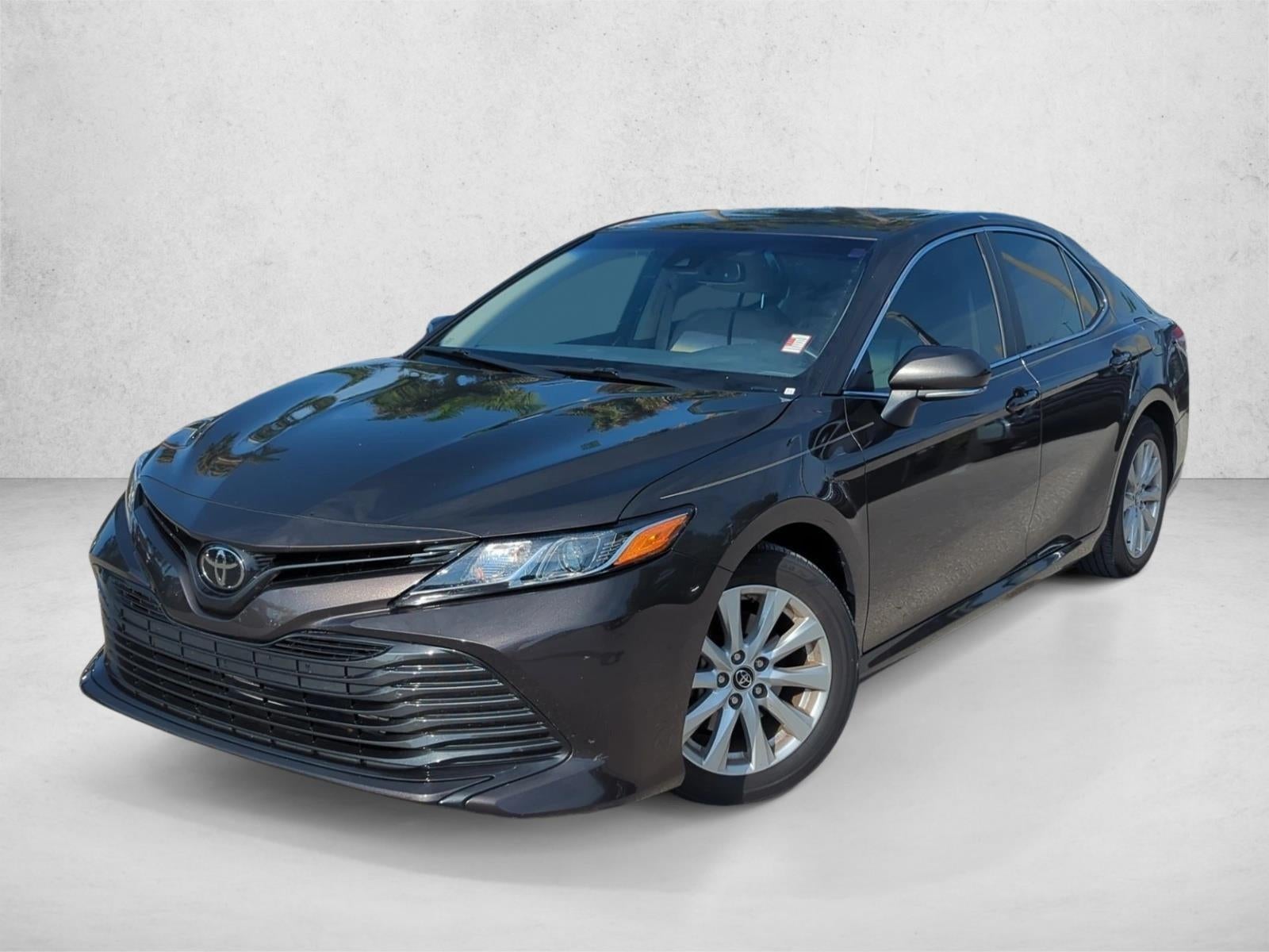 2018 Toyota Camry LE Auto (SE)