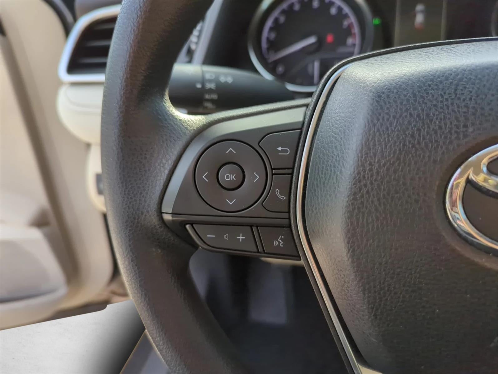 2018 Toyota Camry LE Auto (SE)