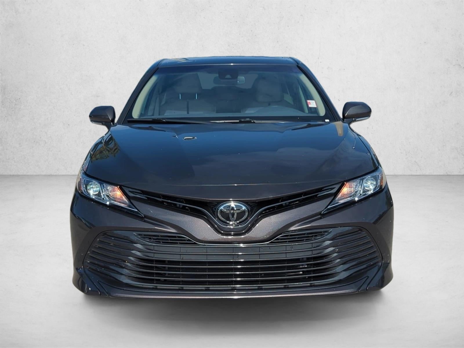 2018 Toyota Camry LE Auto (SE)