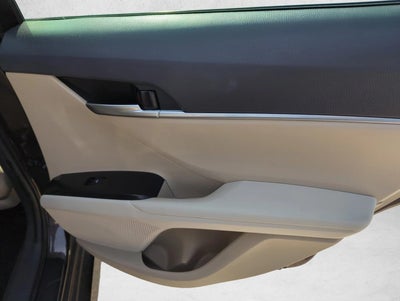 2018 Toyota Camry LE Auto (SE)