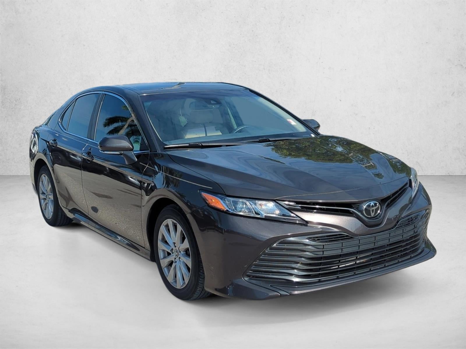 2018 Toyota Camry LE Auto (SE)