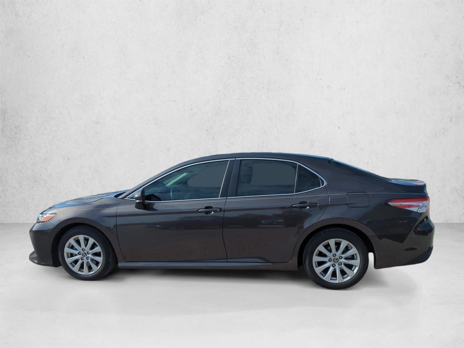 2018 Toyota Camry LE Auto (SE)