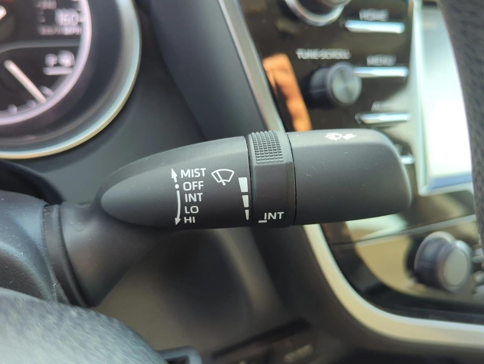 2018 Toyota Camry LE Auto (SE)