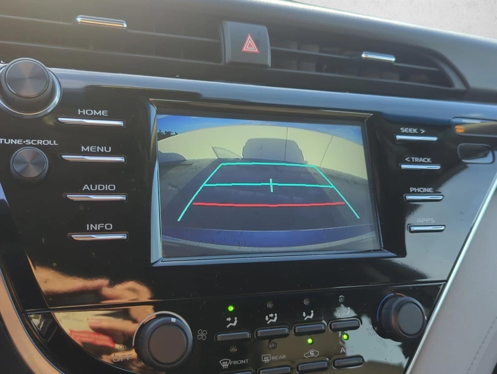2018 Toyota Camry LE Auto (SE)