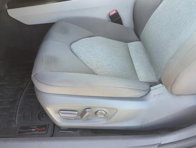 2018 Toyota Camry LE Auto (SE)