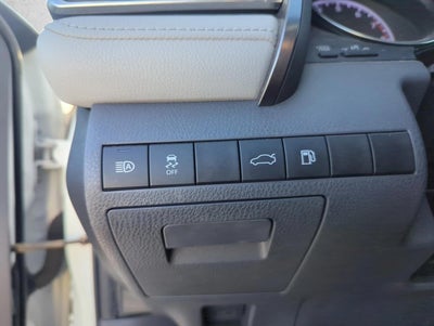 2018 Toyota Camry LE Auto (SE)