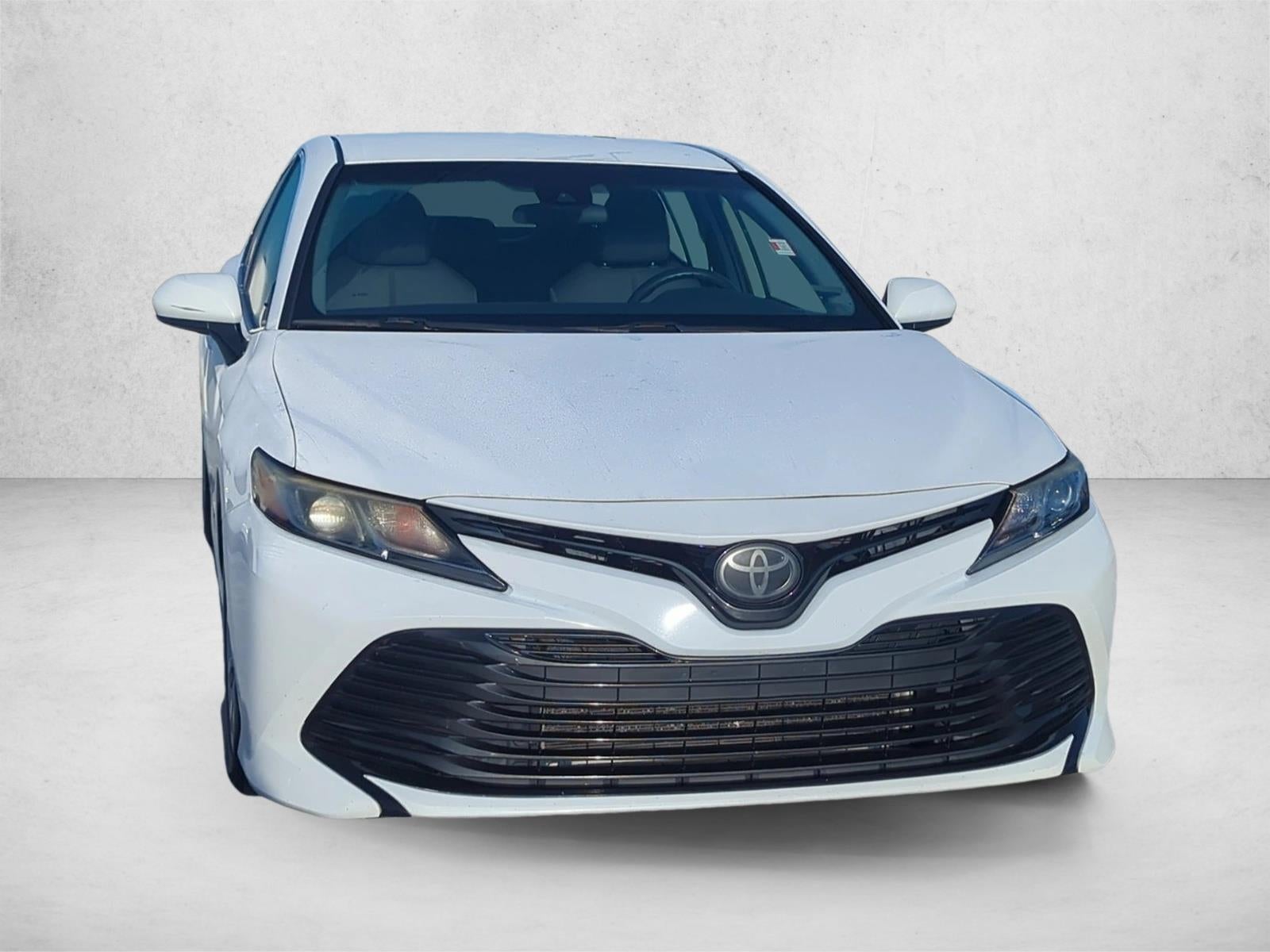 2018 Toyota Camry LE Auto (SE)