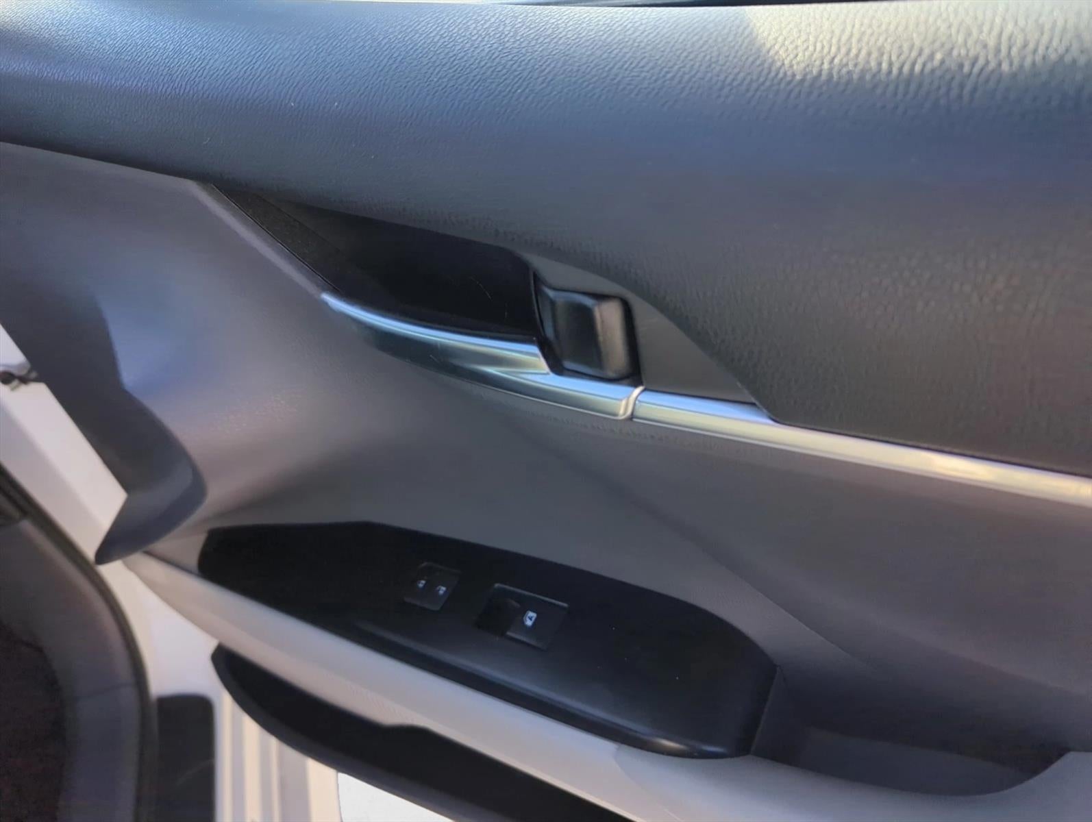 2018 Toyota Camry LE Auto (SE)