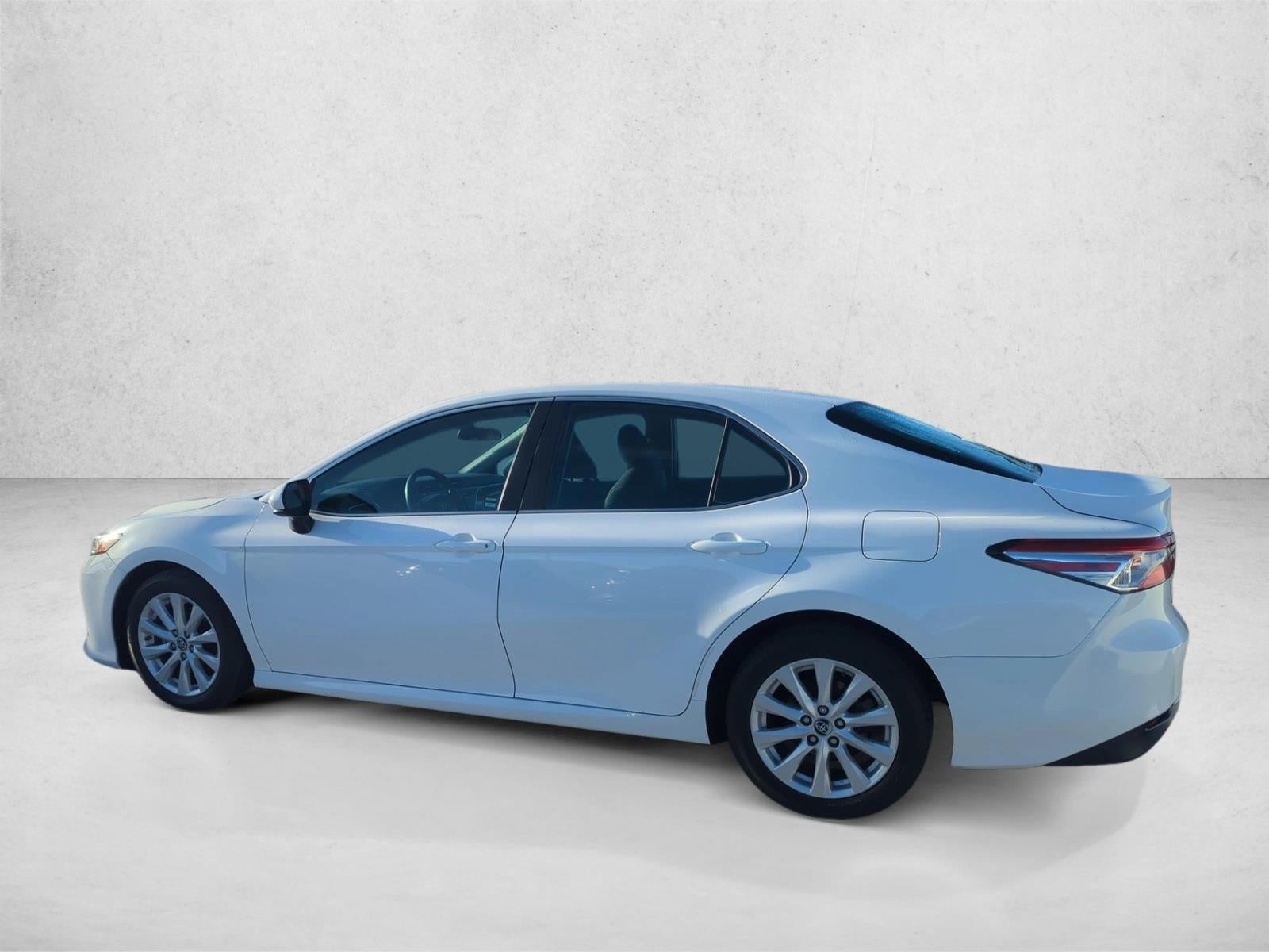 2018 Toyota Camry LE Auto (SE)