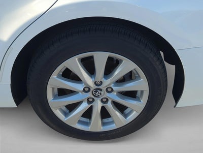 2018 Toyota Camry LE Auto (SE)