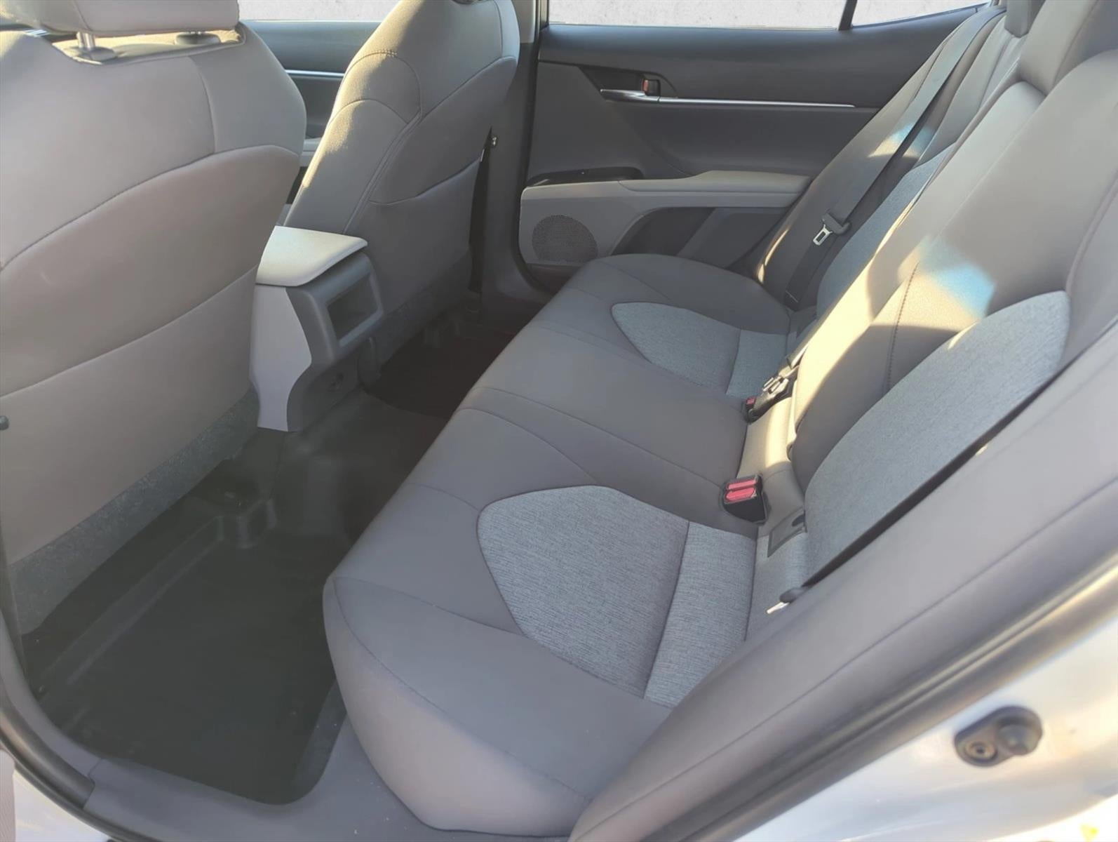 2018 Toyota Camry LE Auto (SE)