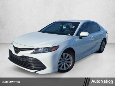 2019 Toyota Camry LE Auto (SE)