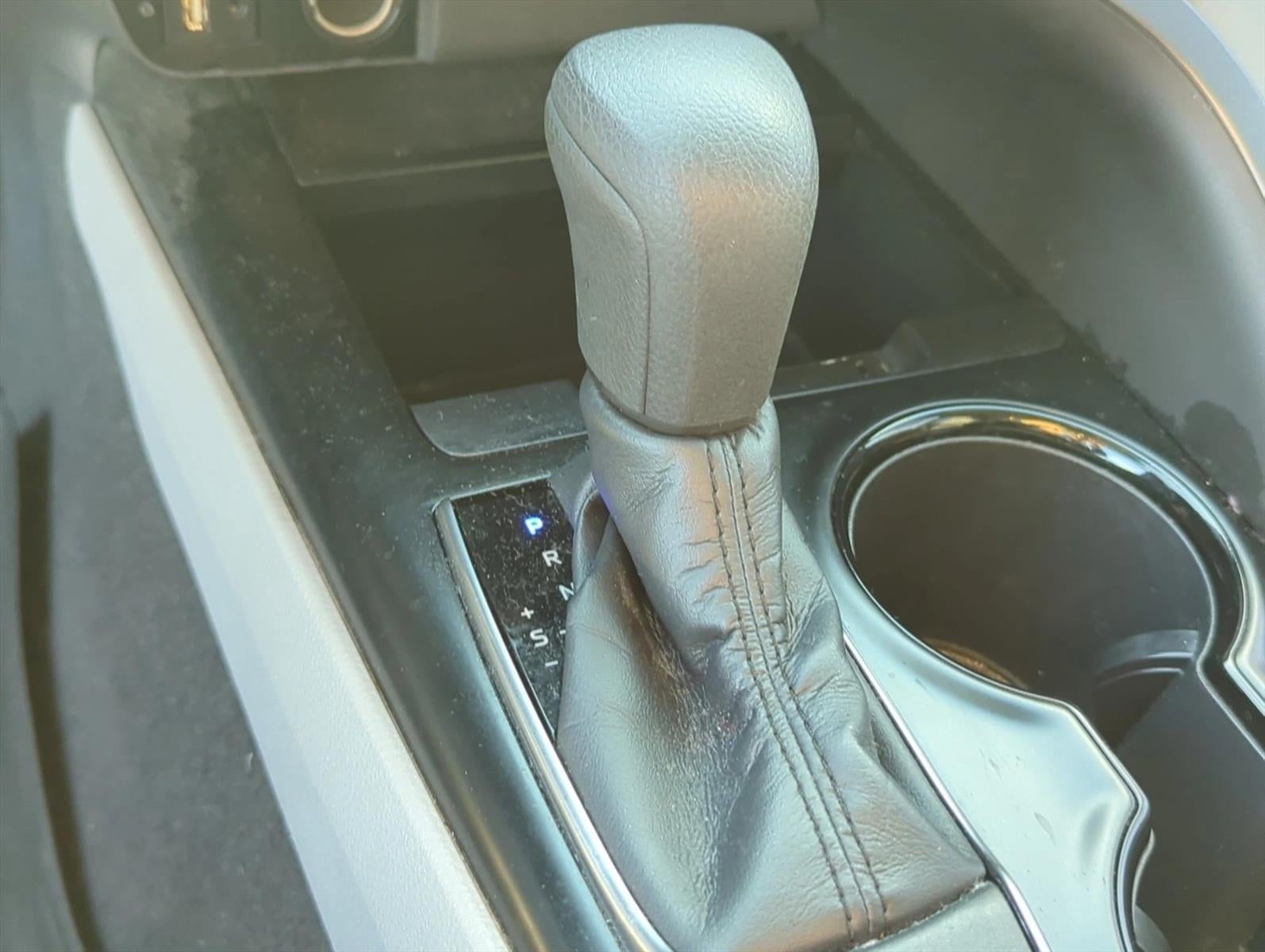 2019 Toyota Camry LE Auto (SE)