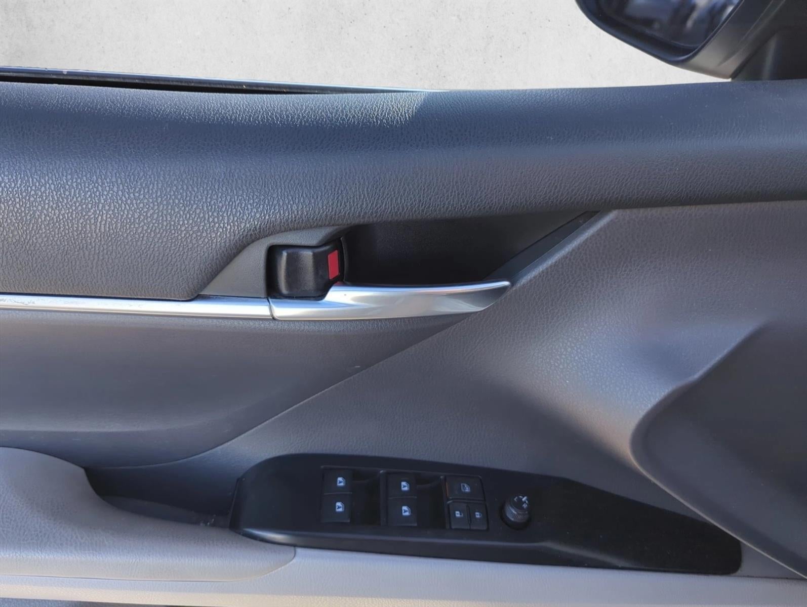 2019 Toyota Camry LE Auto (SE)