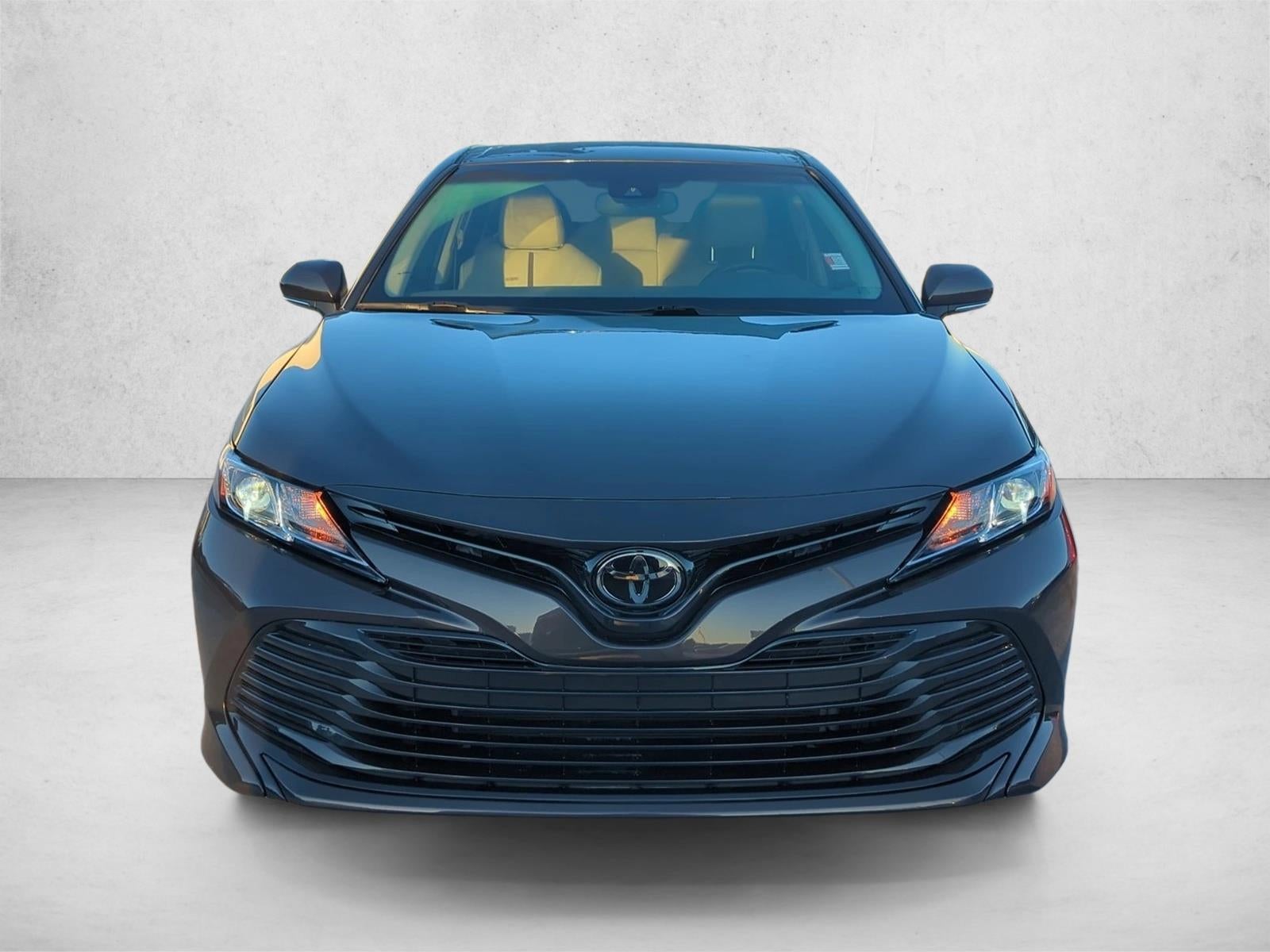 2018 Toyota Camry LE Auto (SE)