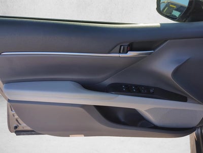 2019 Toyota Camry LE Auto (SE)