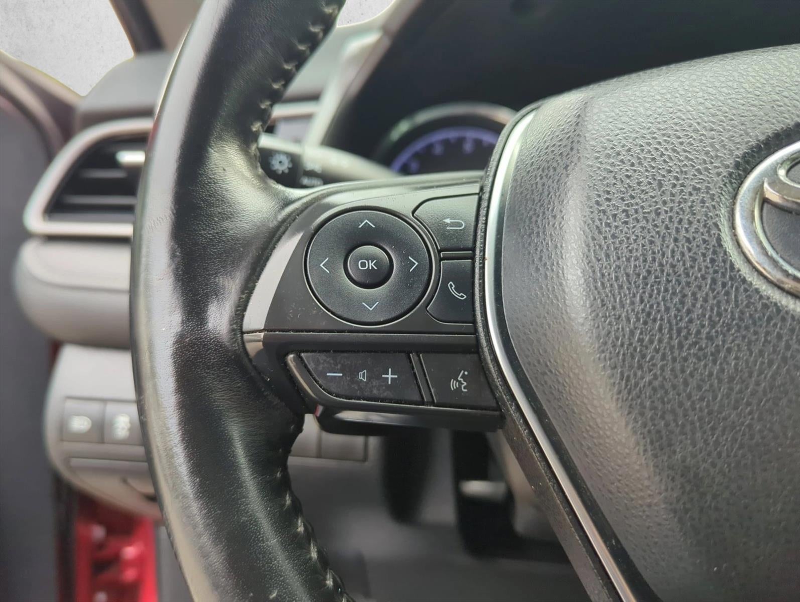 2019 Toyota Camry SE Auto (SE)