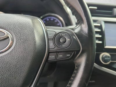 2019 Toyota Camry SE Auto (SE)