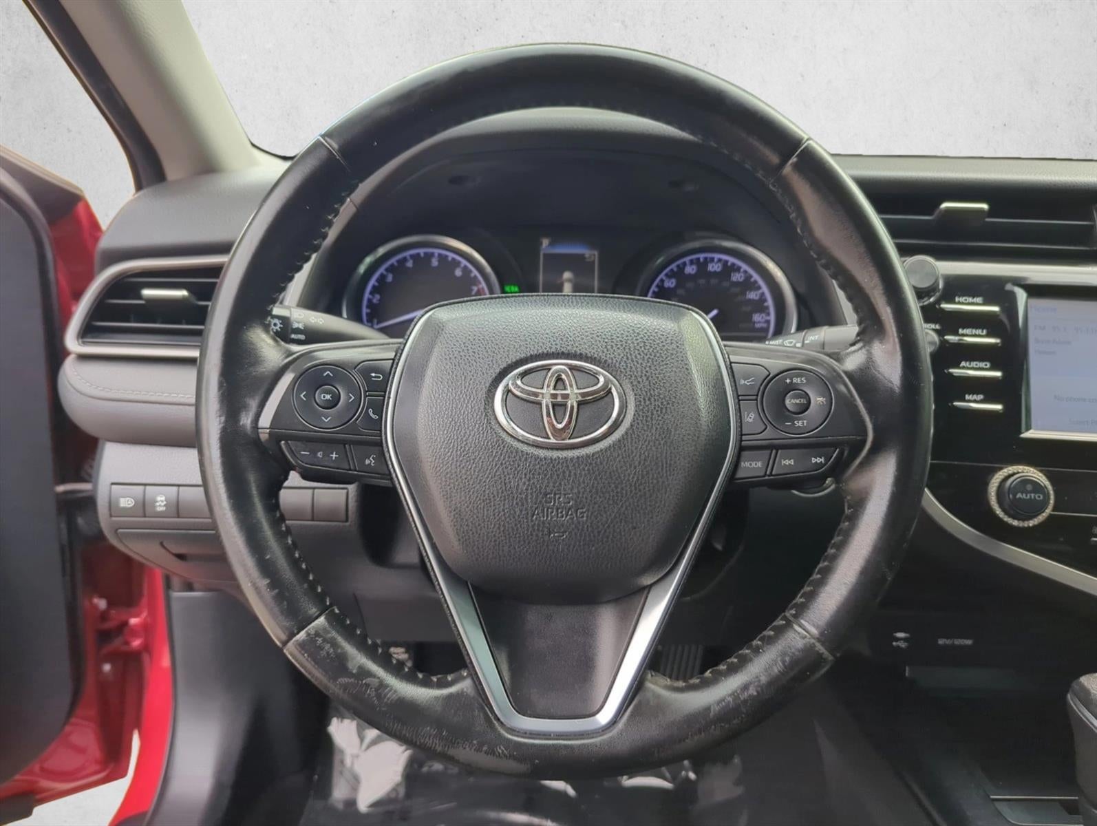 2019 Toyota Camry SE Auto (SE)