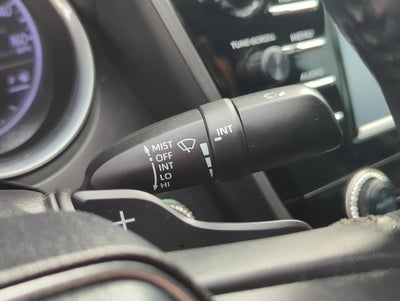 2019 Toyota Camry SE Auto (SE)