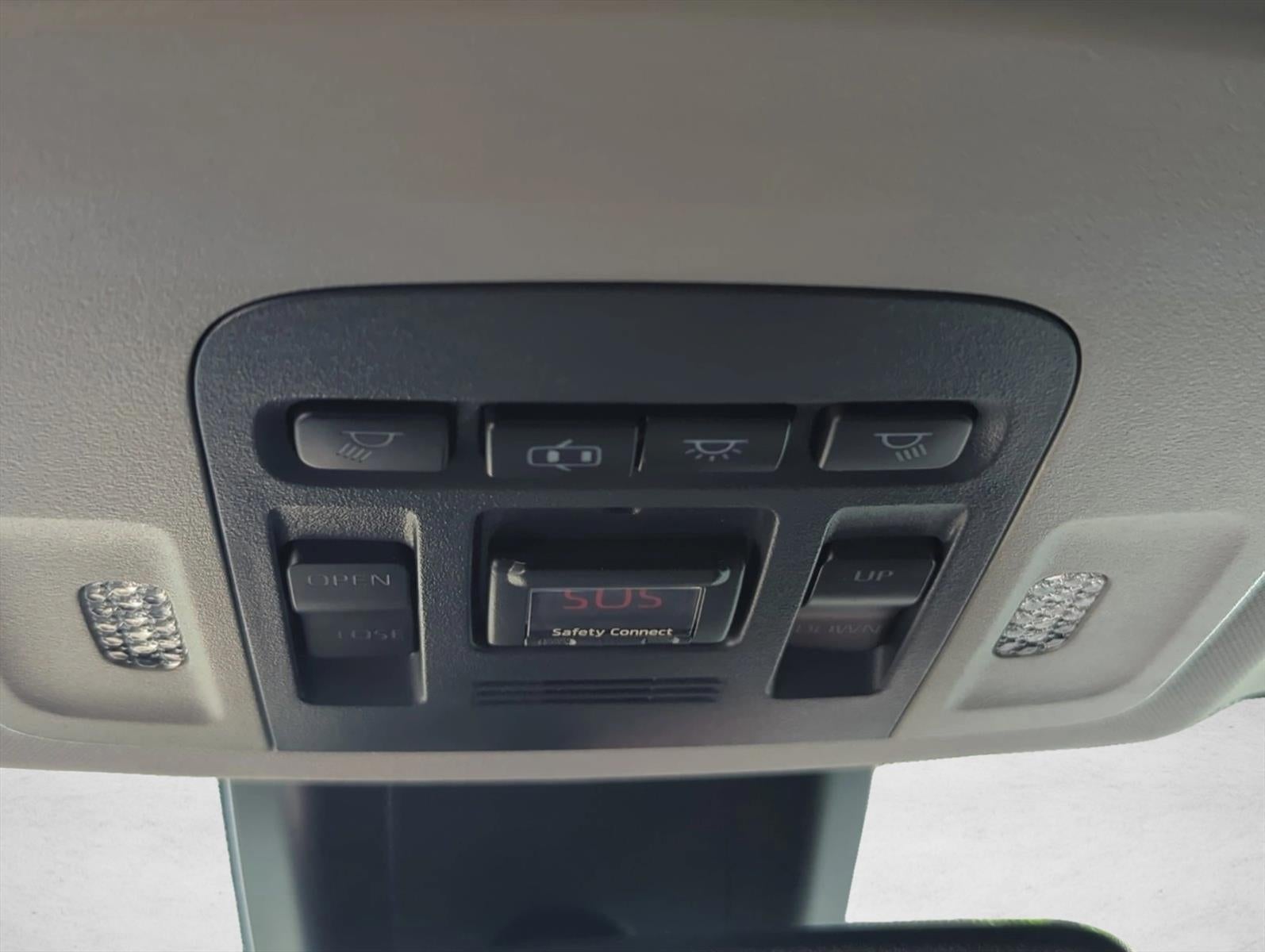 2019 Toyota Camry SE Auto (SE)