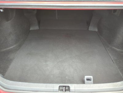 2019 Toyota Camry SE Auto (SE)