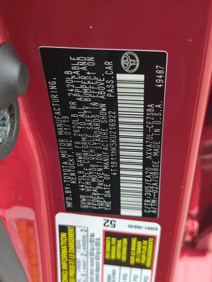 2019 Toyota Camry SE Auto (SE)