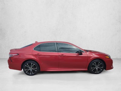 2019 Toyota Camry SE Auto (SE)