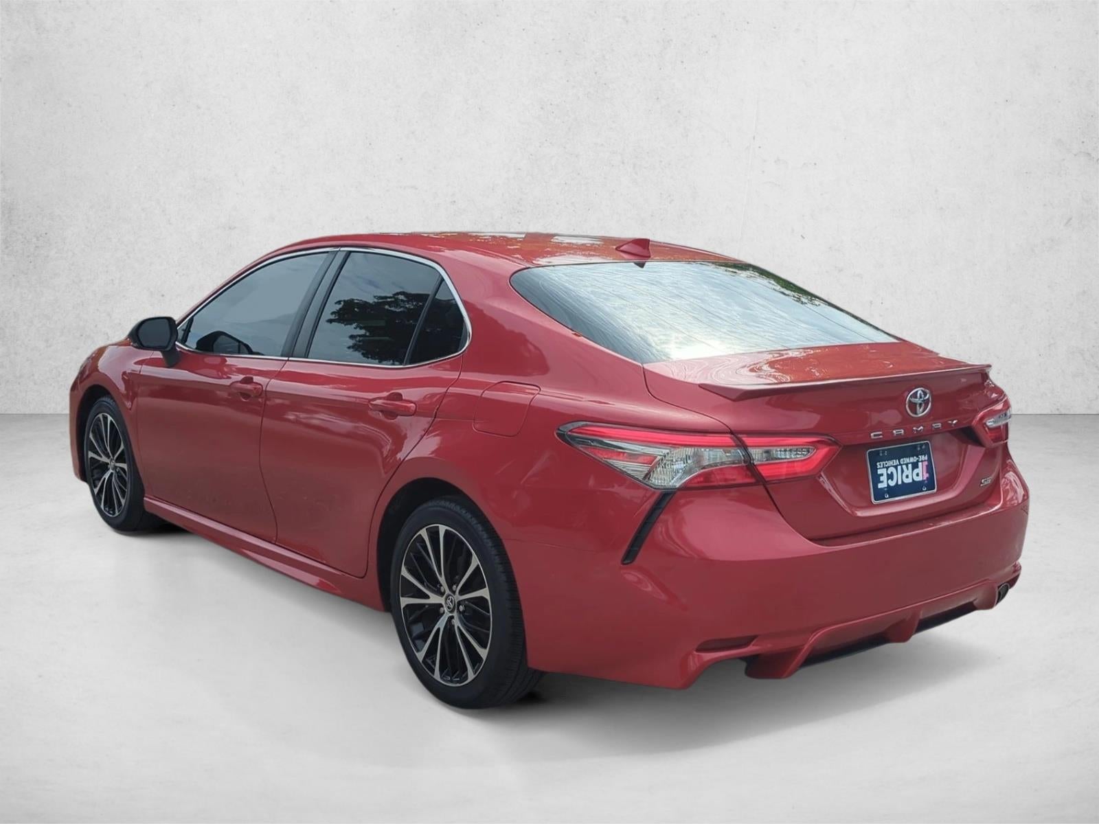 2019 Toyota Camry SE Auto (SE)