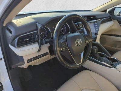 2019 Toyota Camry XLE Auto (SE)