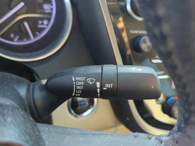 2019 Toyota Camry XLE Auto (SE)